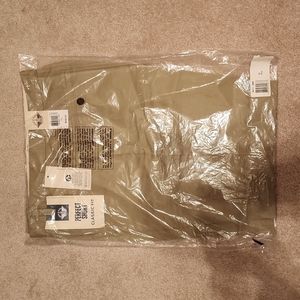 Dockers men's flat front Perfect Short, size 32